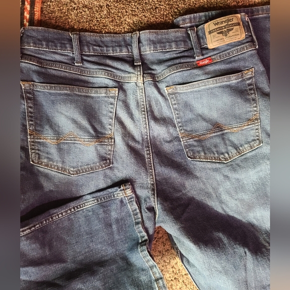 Wrangler premium quality edition sz36x34 - Picture 2 of 9